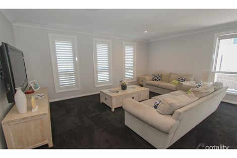 Property photo of 30 Amber Close Kelso NSW 2795
