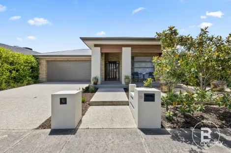 Property photo of 13 Chase Boulevard Alfredton VIC 3350