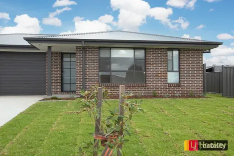 11 Evesham Cct, North Tamworth, NSW 2340