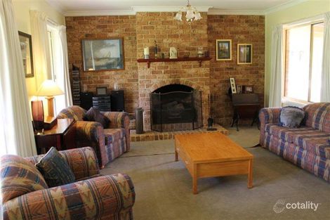 Property photo of 3 Renshaw Drive Dubbo NSW 2830