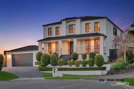 Property photo of 7 Emerson Court Berwick VIC 3806