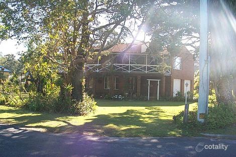 40 Marandowie Dr, Iluka, NSW 2466