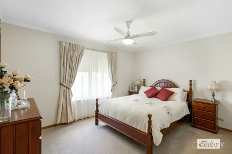 Property photo of 2/101 Hammer Street Howlong NSW 2643