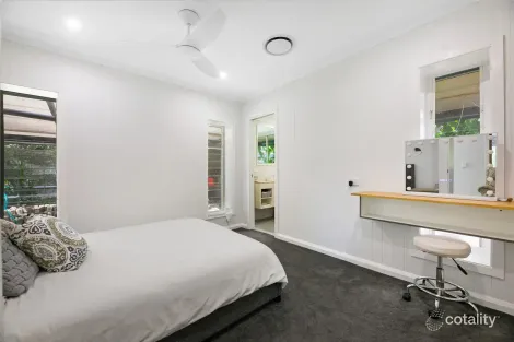 Property photo of 26 Cornwall Drive Elanora QLD 4221