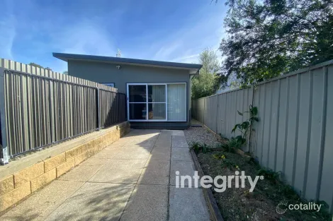 10 Taranna Cres, Nowra, NSW 2541