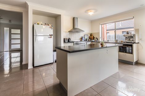 11 Smallman Ct, Paynesville, VIC 3880