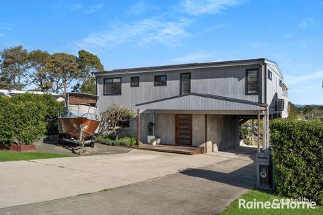 Property photo of 11 Berrellan Street Greenwell Point NSW 2540