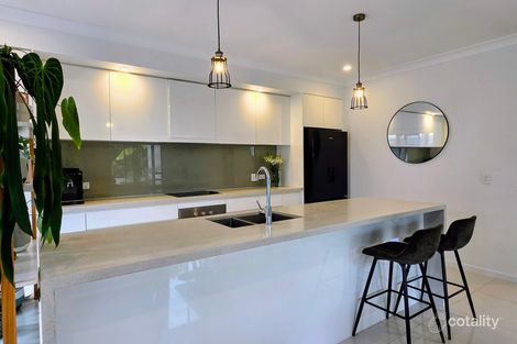 Property photo of 1/14 Sapphire Place Elanora QLD 4221