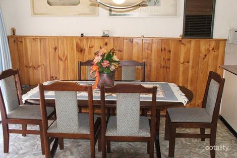 Property photo of 17 Domain Avenue Para Vista SA 5093