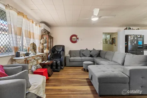 Property photo of 9 Kiah Street Eastern Heights QLD 4305