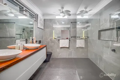 Property photo of 269 Torquay Terrace Torquay QLD 4655