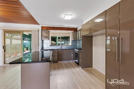 Property photo of 16 Cheleon Way Kings Park VIC 3021