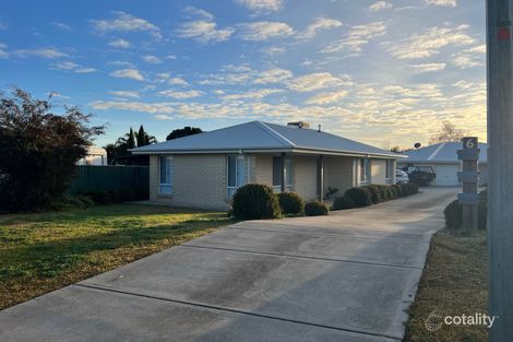 1/6 Quandong Pl, Forest Hill, NSW 2651