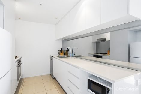 Property photo of 207/43 Harbour Town Drive Biggera Waters QLD 4216