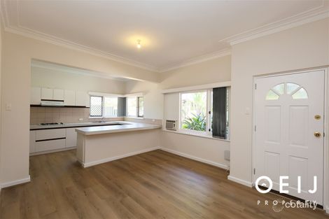 10 Batavia Way, Salter Point, WA 6152