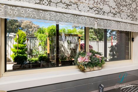 Property photo of 2/3 Regan Drive Romsey VIC 3434