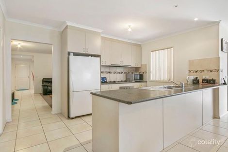 Property photo of 206 Paterson Drive Lynbrook VIC 3975