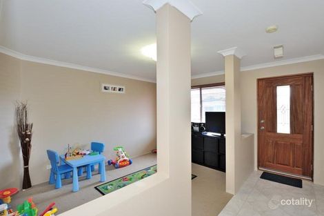 Property photo of 32 Trafalgar Gardens Port Kennedy WA 6172