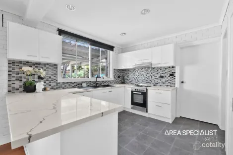 Property photo of 110 Marylyn Place Cranbourne VIC 3977