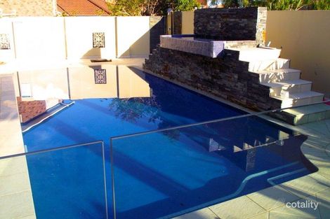 Property photo of 22 Phoenix Place Illawong NSW 2234