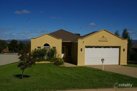Property photo of 2 Paris Place Cowra NSW 2794