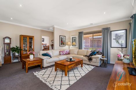 Property photo of 2/3 Regan Drive Romsey VIC 3434