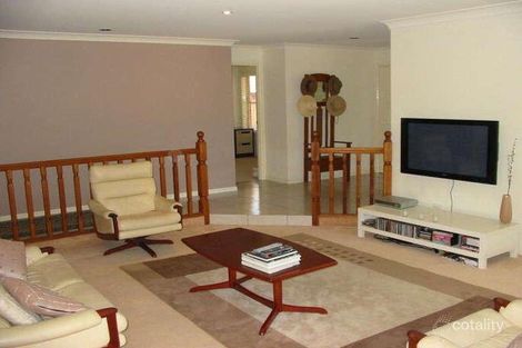 Property photo of 6 Kell Court Carindale QLD 4152