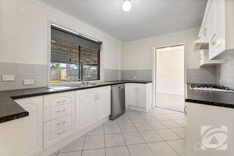 Property photo of 11 Bombardieri Court Evanston Park SA 5116