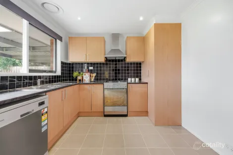 Property photo of 6 Beckington Crescent Hampton Park VIC 3976