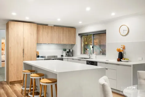 Property photo of 16 Meadowview Court Ferntree Gully VIC 3156