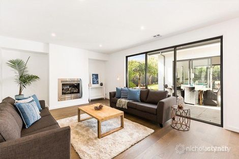 Property photo of 121 Wimbledon Avenue Mount Eliza VIC 3930