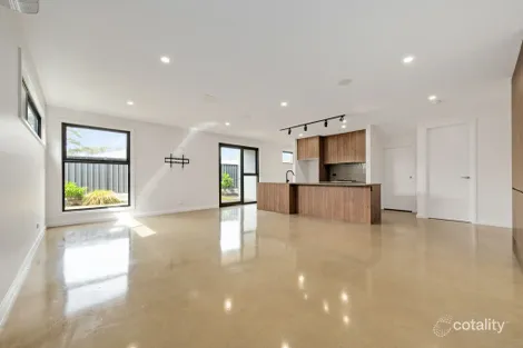 Property photo of 3/24 Hedley Way Broulee NSW 2537