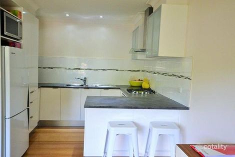 Property photo of 2/28 Shakespeare Avenue Mooroolbark VIC 3138