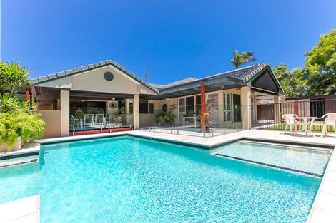 17 Hazeltine Ct, Maroochydore, QLD 4558