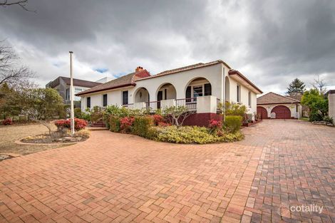 42 Arthur Cir, Forrest, ACT 2603