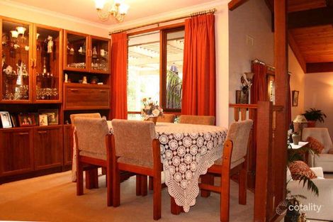 Property photo of 11 Fielding Way Templestowe VIC 3106