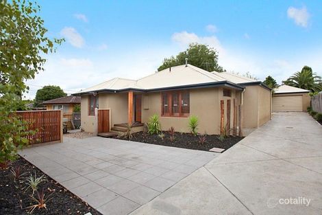 17 Frudal Cres, Knoxfield, VIC 3180