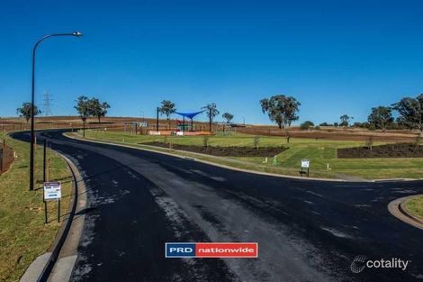 Property photo of 44 Falcon Drive Calala NSW 2340