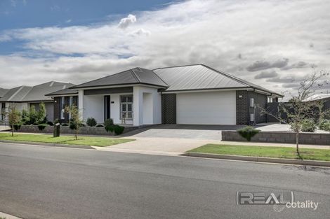Property photo of 4 Marchant Trail Riverlea Park SA 5120