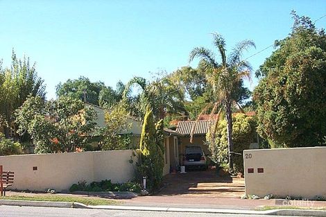 2/20 Preston Point Rd, East Fremantle, WA 6158