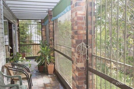 Property photo of 11 Sunset Road Kenmore QLD 4069