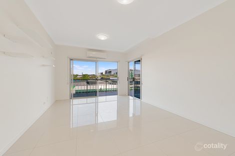 Property photo of 303/11 Playfield Street Chermside QLD 4032