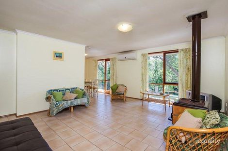 Property photo of 16 Anelida Street Rye VIC 3941