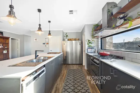 Property photo of 7 Raphoe Loop Bullsbrook WA 6084