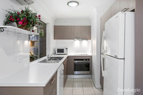 Property photo of 2/10 Foster Street Newmarket QLD 4051