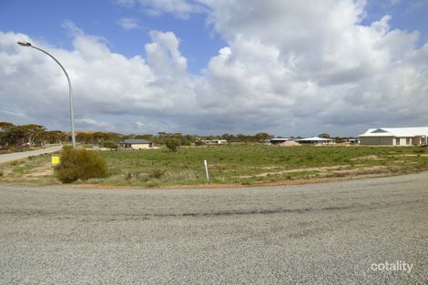 Property photo of 41 Maiolo Way Merredin WA 6415