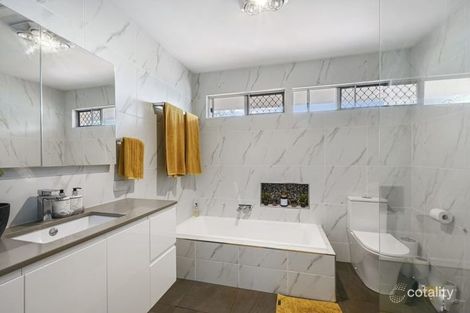 Property photo of 9 Rowe Street Centenary Heights QLD 4350