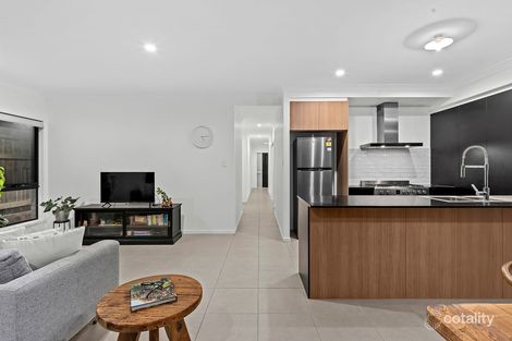 Property photo of 5 Elegans Street Pallara QLD 4110