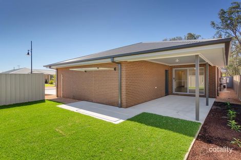 Property photo of 2 McDougall Grove Wodonga VIC 3690
