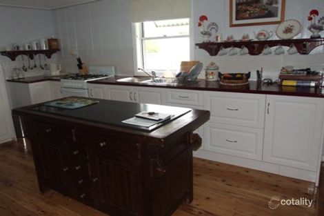 Property photo of 15 Mitchell Street Tambo QLD 4478